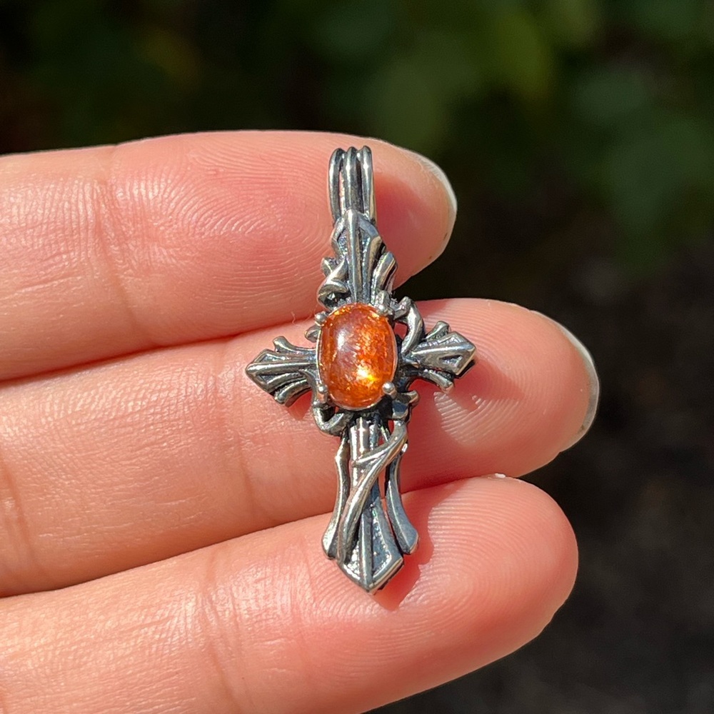 Sterling silver 925 stamped flashy sunstone cross pendant‎ 1240